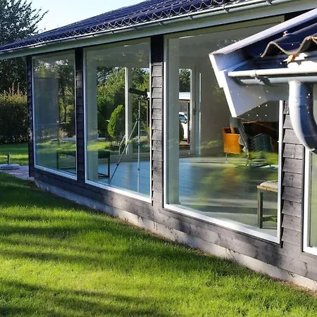 Bright Summer House Close To The And Water Holiday home *