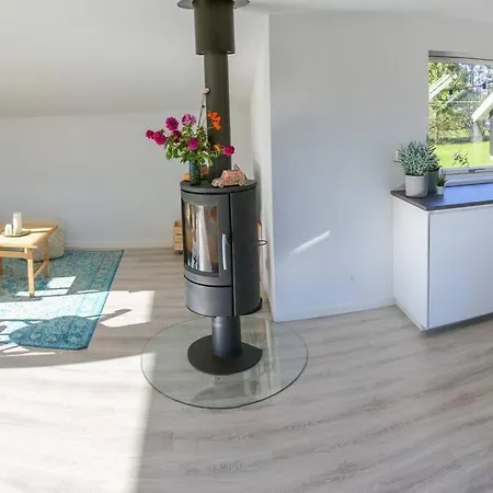 Bright Summer House Close To The And Water * Holbæk
